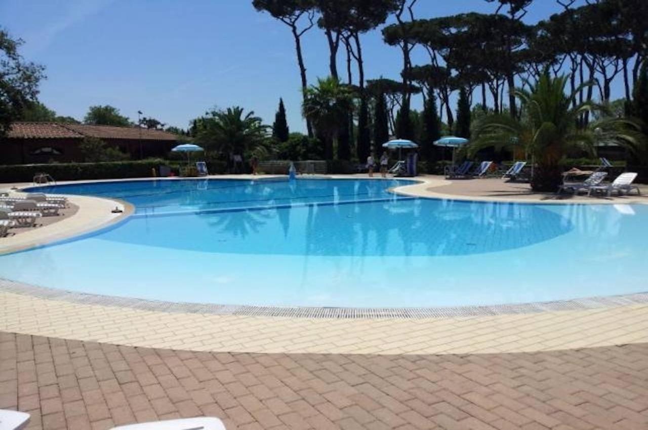 Comfortabele Familie Chalets Met Veranda Incl Airco Dichtbij Zee! Viareggio Kültér fotó